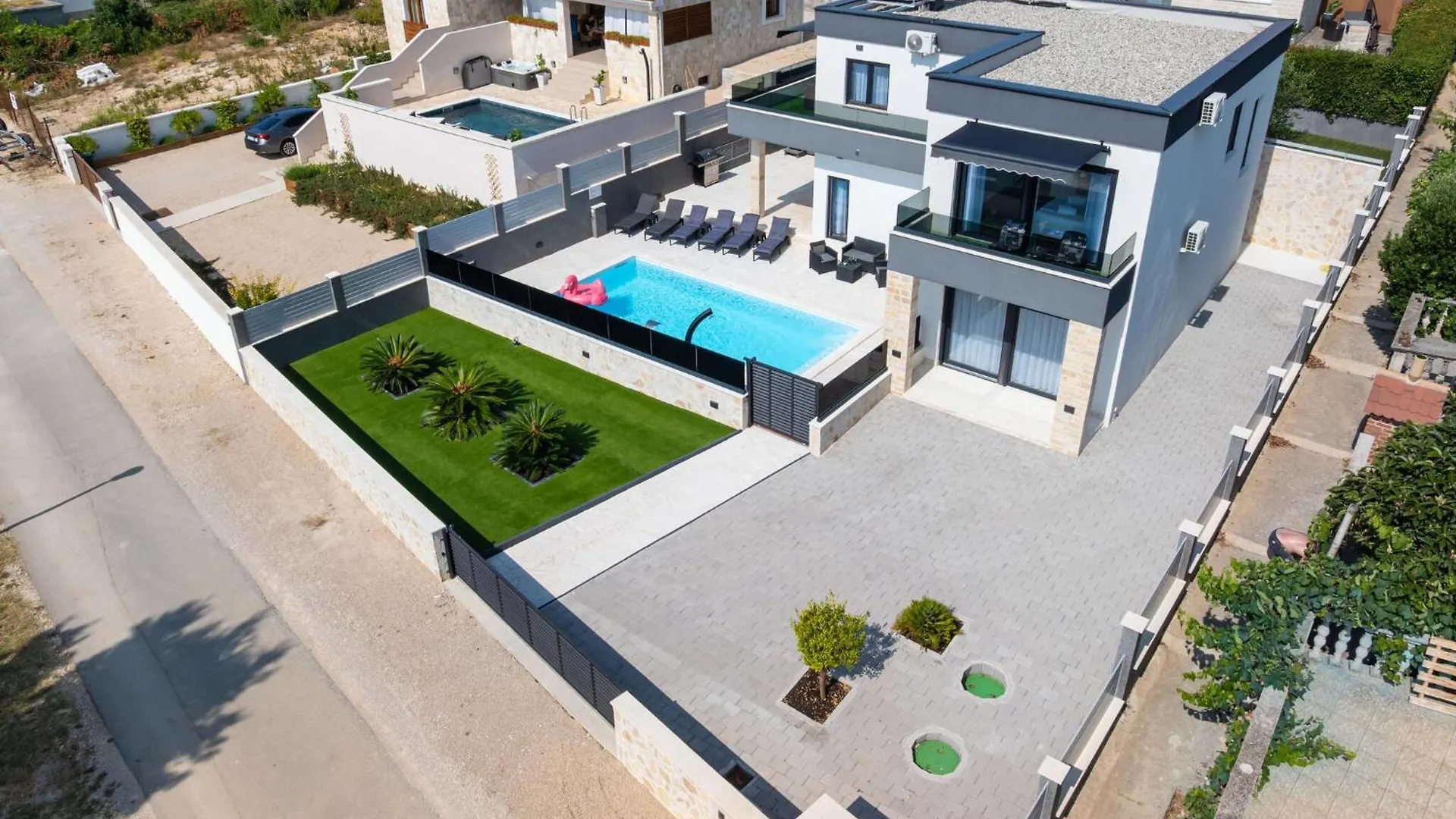 Lovely Home In Pridraga 別荘