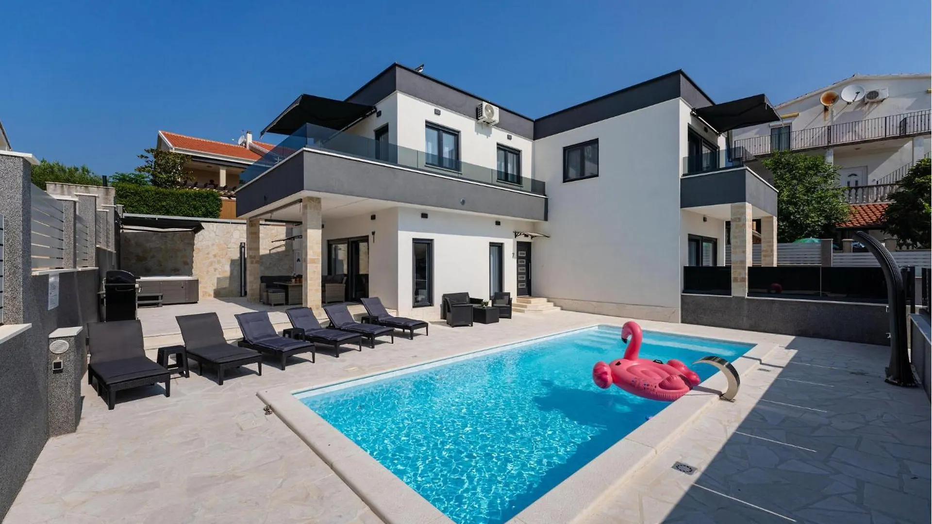 別荘 Lovely Home In Pridraga クロアチア